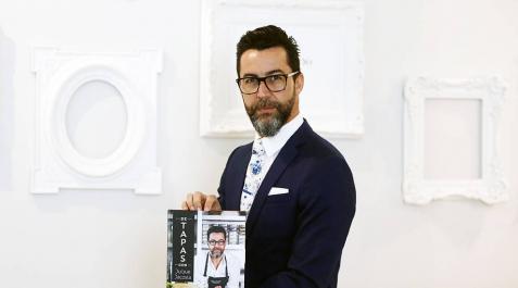 'Tapas', el libro que recoge la partitura de las recetas de Quique Dacosta 'Tapas', el libro que recoge la partitura de las recetas de Quique Dacosta