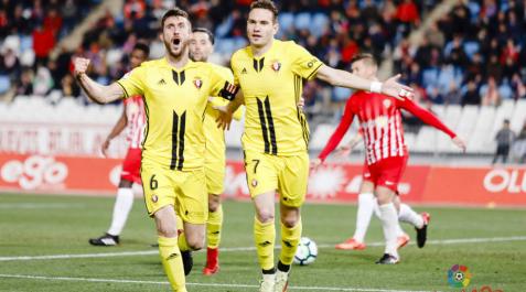 Osasuna convence, gana y se reengancha al 'playoff' en Almería Osasuna convence, gana y se reengancha al 'playoff' en Almería