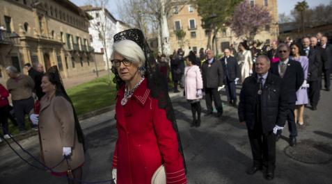La procesión del Cristo Resucitado ha recorrido las calles de Pamplona por segundo año