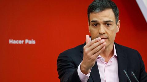 Pedro Sánchez deja entrever una moción de censura contra Cifuentes por su master Pedro Sánchez deja entrever una moción de censura contra Cifuentes por su master