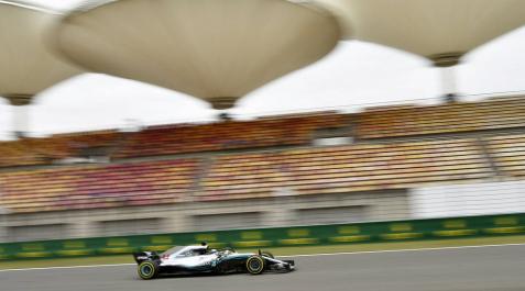 Hamilton no cede en los primeros libres y discreto papel de los españoles Hamilton no cede en los primeros libres y discreto papel de los españoles