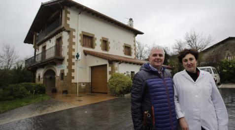 Me quedo en el pueblo: una farmacia para los valles de Juslapeña y Atez Me quedo en el pueblo: una farmacia para los valles de Juslapeña y Atez