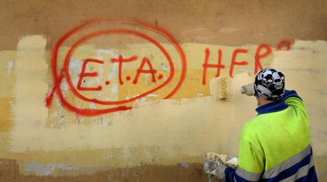 ETA planea una dirección clandestina incluso tras disolverse ETA planea una dirección clandestina incluso tras disolverse