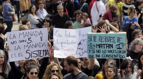 Manifestación contra la sentencia de 'La Manada' en Pamplona La manifestación ha comenzado a las 12.30 horas en el Palacio de Justicia y la marcha se dirige a la Plaza del Castillo