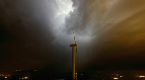 Granizada en Pamplona Las tormentas han llegado con granizo este miércoles a Pamplona y la Comarca, donde se han registrado tres episodios tormentosos