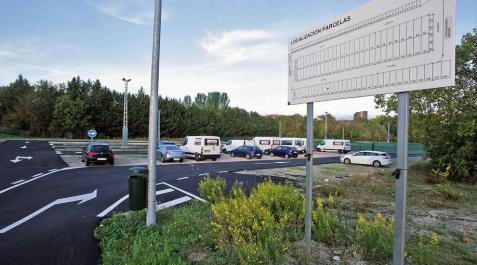 El cuatripartito reconoce que el aparcamiento de Trinitarios está siendo ineficaz El cuatripartito reconoce que el aparcamiento de Trinitarios está siendo ineficaz