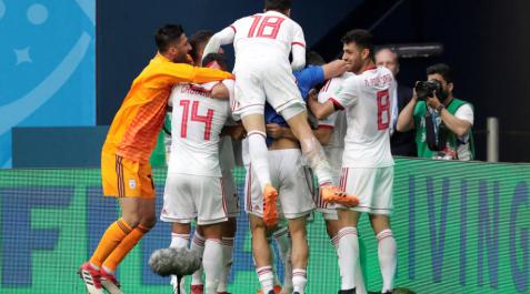 Irán gana in extremis con un gol en propia puerta de Marruecos Irán gana in extremis con un gol en propia puerta de Marruecos
