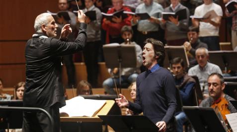 José Luis Sola protagoniza la primera ópera de 'Fuenteovejuna' José Luis Sola protagoniza la primera ópera de 'Fuenteovejuna'