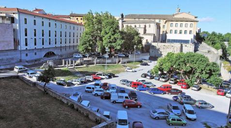 Cerrado desde este lunes el aparcamiento de las Huertas de Santo Domingo Cerrado desde este lunes el aparcamiento de las Huertas de Santo Domingo