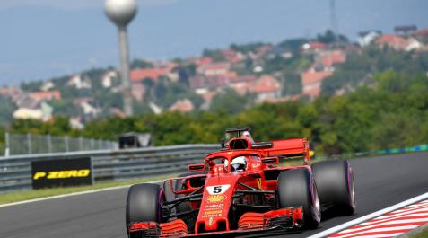Vettel lidera en Hungría, Hamilton es quinto y Red Bull se apunta a la fiesta Vettel lidera en Hungría, Hamilton es quinto y Red Bull se apunta a la fiesta