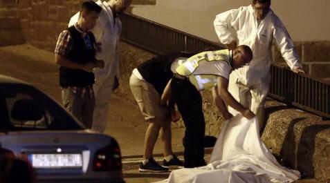 Reyerta con tres muertos en Cáseda La disputa entre dos familias fue el origen de un tiroteo en la localidad navarra que se saldó con un varón y sus dos hijos muertos por disparos de escopeta.