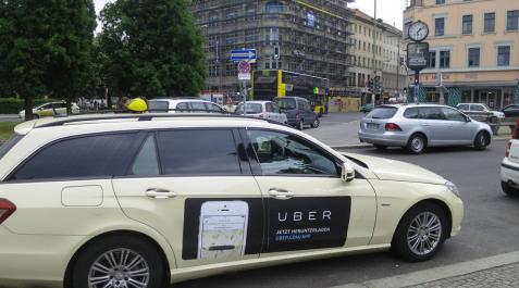 La patronal de VTC, Cabify y Uber darán un servicio gratis el 26 de septiembre La patronal de VTC, Cabify y Uber darán un servicio gratis el 26 de septiembre