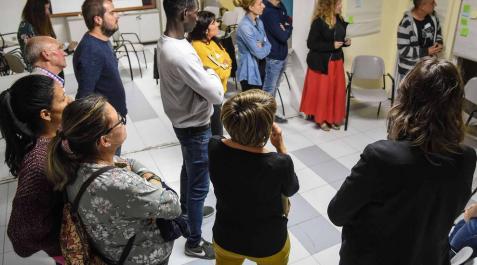 San Adrián apuesta por conocerse mejor Los vecinos participantes en el proyecto 'DN más cerca' han visto clave trabajar para mejorar la convivencia intercultural