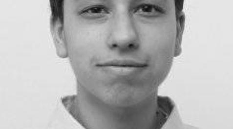 Un pamplonés de 15 años presenta su primera novela en la Biblioteca de Navarra Un pamplonés de 15 años presenta su primera novela en la Biblioteca de Navarra