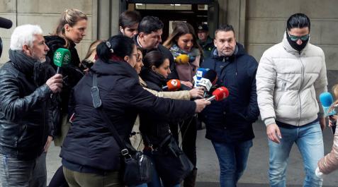 Concluye tras 40 minutos la vista para decidir sobre el ingreso en prisión de La Manada Concluye tras 40 minutos la vista para decidir sobre el ingreso en prisión de La Manada