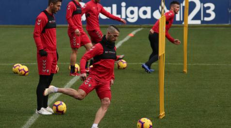 Osasuna estudiará las renovaciones de Lillo y Xisco Osasuna estudiará las renovaciones de Lillo y Xisco