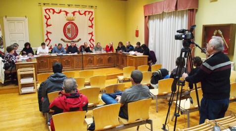 A partir de ahora, las sesiones plenarias del Ayuntamiento de Sangüesa se podrán seguir también desde la página web municipal, pinchando en el icono 'Plenos en directo'. A partir de ahora, las sesiones plenarias del Ayuntamiento de Sangüesa se podrán seguir también desde la página web municipal, pinchando en el icono 'Plenos en directo'.