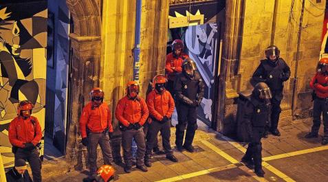 La Policía Foral entra en el okupado Palacio Marqués de Rozalejo Operación en el Palacio Marqués del Rozalejo para inspeccionar el gaztetxe Maravillas.