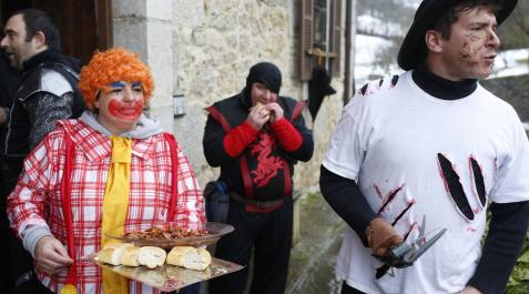 Participantes en el carnaval de Uitzi del pasado año. Participantes en el carnaval de Uitzi del pasado año.