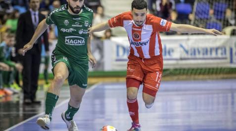 El pívot Rafa Usín vuelve a la selección El pívot Rafa Usín vuelve a la selección