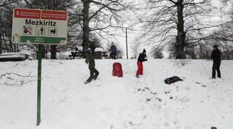 Temporal de lluvia y nieve en Navarra. GOÑI La alerta por nieve afecta al centro y al norte de la Comunidad foral