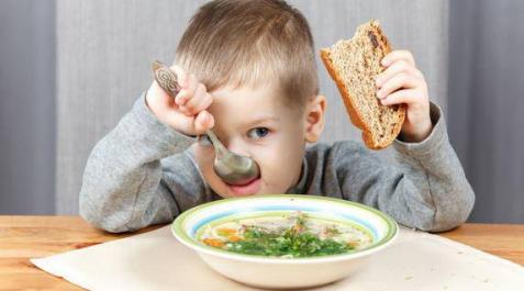 Una alimentacion saludable, por sí sola, no sirve para combatir la obesidad, aunque es un pilar fundamental. Una alimentacion saludable, por sí sola, no sirve para combatir la obesidad, aunque es un pilar fundamental.