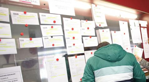 UGT dice que Navarra perdió 5.000 empleos indefinidos más en 2013 UGT dice que Navarra perdió 5.000 empleos indefinidos más en 2013