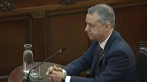 Urkullu confirma su labor de mediador y un encuentro con Rajoy el verano anterior al 1-O Urkullu confirma su labor de mediador y un encuentro con Rajoy el verano anterior al 1-O