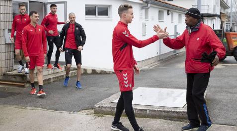 La afición de Osasuna se vuelca con Antonio, un rojillo incondicional de Tajonar La afición de Osasuna se vuelca con Antonio, un rojillo incondicional de Tajonar