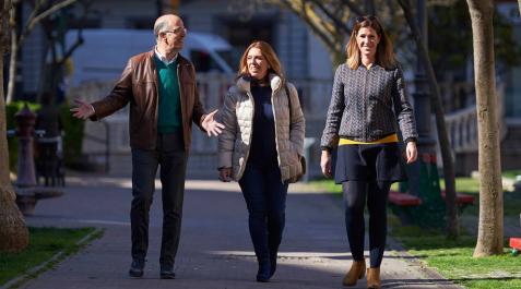 Alberto Catalán, Amelia Salanueva y Ruth Goñi, en Tudela. Alberto Catalán, Amelia Salanueva y Ruth Goñi, en Tudela.