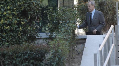 El exdirector general de Supervisión del Banco de España Jerónimo Martínez Tello llega a la Audiencia Nacional para declarar por la salida a bolsa de Bankia. El exdirector general de Supervisión del Banco de España Jerónimo Martínez Tello llega a la Audiencia Nacional para declarar por la salida a bolsa de Bankia.
