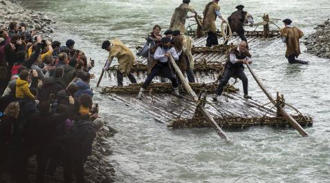 Día de la Almadía 2018 Celebración del Día de la Almadía 2018 con el tradicional descenso por el Esca con la presencia de dos almadieras.
