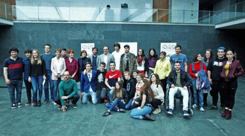 Los jóvenes les ponen Los jóvenes les ponen