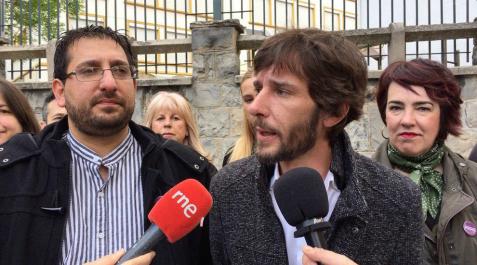 Podemos apuesta por una inversión del 5% del PIB en Educación en cinco años Podemos apuesta por una inversión del 5% del PIB en Educación en cinco años