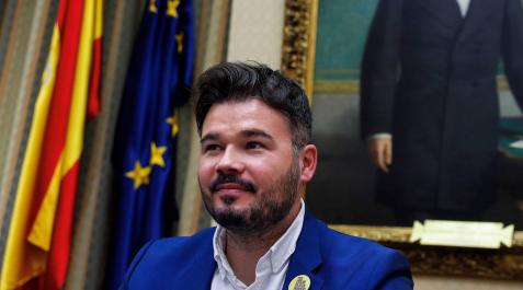 El diputado electo de ERC Gabriel Rufián durante una reunión del grupo parlamentario en el Congreso tras entregar sus credenciales. El diputado electo de ERC Gabriel Rufián durante una reunión del grupo parlamentario en el Congreso tras entregar sus credenciales.
