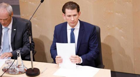 El canciller austriaco Sebastian Kurz, en la sesión especial del Parlamento. El canciller austriaco Sebastian Kurz, en la sesión especial del Parlamento.