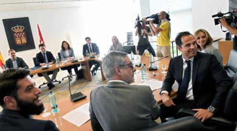 Los parlamentos autonómicos se constituyen a partir de este martes 11 de junio Los parlamentos autonómicos se constituyen a partir de este martes 11 de junio