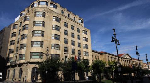 Los funcionarios navarros verán subir sus nóminas otro 0,25% Los funcionarios navarros verán subir sus nóminas otro 0,25%