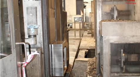 Imagen del lugar del accidente, dentro de la empresa. Imagen del lugar del accidente, dentro de la empresa.