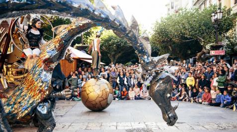 Los 'dragosaurios' bajan el telón de 'Menudas fiestas' este jueves día 13 Los 'dragosaurios' bajan el telón de 'Menudas fiestas' este jueves día 13