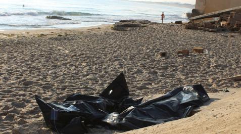 Hasta 150 migrantes podrían haber muerto en un naufragio frente a la costa de Libia Hasta 150 migrantes podrían haber muerto en un naufragio frente a la costa de Libia