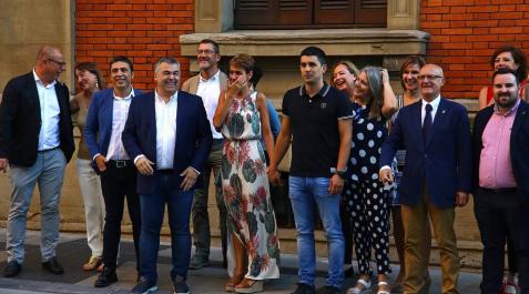 Fotos del pleno de investidura de Chivite. J.C. Cordovilla Galería de fotos de la segunda votación del pleno de investidura en el que la candidata socialista María Chivite ha sido elegida presidenta del Gobierno navarro gracias a la abstención de Bildu
