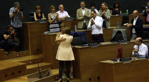 Uxue Barkos y María Chivite formalizarán el lunes el traspaso de poderes Uxue Barkos y María Chivite formalizarán el lunes el traspaso de poderes