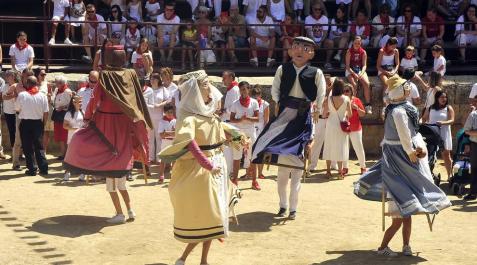 Fotos del día de Navarra de fiestas de Carcastillo 2019 Todas las fotos del día de Navarra de fiestas de Carcastillo 2019