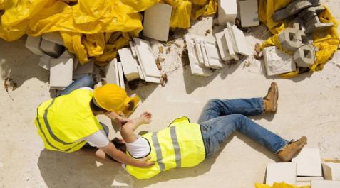 Simulación fotográfica de un accidente laboral. Simulación fotográfica de un accidente laboral.