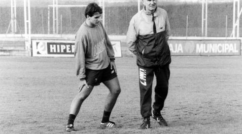 Podcast 'Todo al rojo' | Los rocambolescos 41 días de Abilio Rivelino en Osasuna Podcast 'Todo al rojo' | Los rocambolescos 41 días de Abilio Rivelino en Osasuna