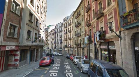 Calle Bruno Mauricio Zabala del barrio bilbaíno de Bilbao La Vieja. Calle Bruno Mauricio Zabala del barrio bilbaíno de Bilbao La Vieja.