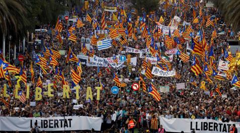 Miles de personas se manifiestan en Barcelona contra la sentencia del procés Miles de personas se manifiestan en Barcelona contra la sentencia del procés