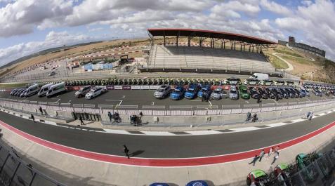 Salida de la duodécima etapa de la Vuelta del Circuito de Navarra Imágenes de la salida de la etapa
