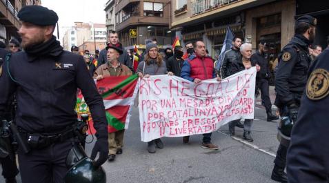Once manifestantes a favor de los presos de Alsasua, escoltados en Calahorra Once manifestantes a favor de los presos de Alsasua, escoltados en Calahorra
